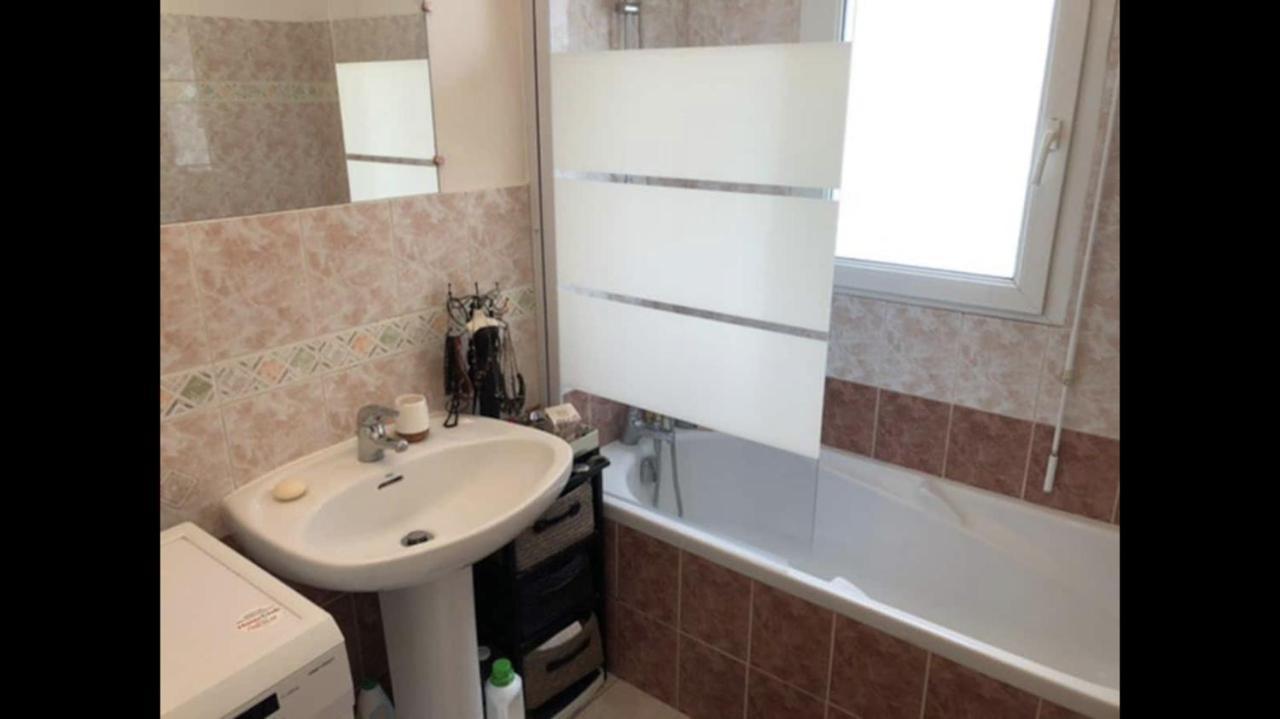 Charmant T2 De 45M2 - Parking Prive - Terrasse- Linge Inclu- Proche Vannes Saint-Ave Bagian luar foto